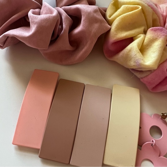 Pink Neutral Tie Dye Accessory Bundle Clips Scrunchie Floral Earrings - Picture 5 of 5